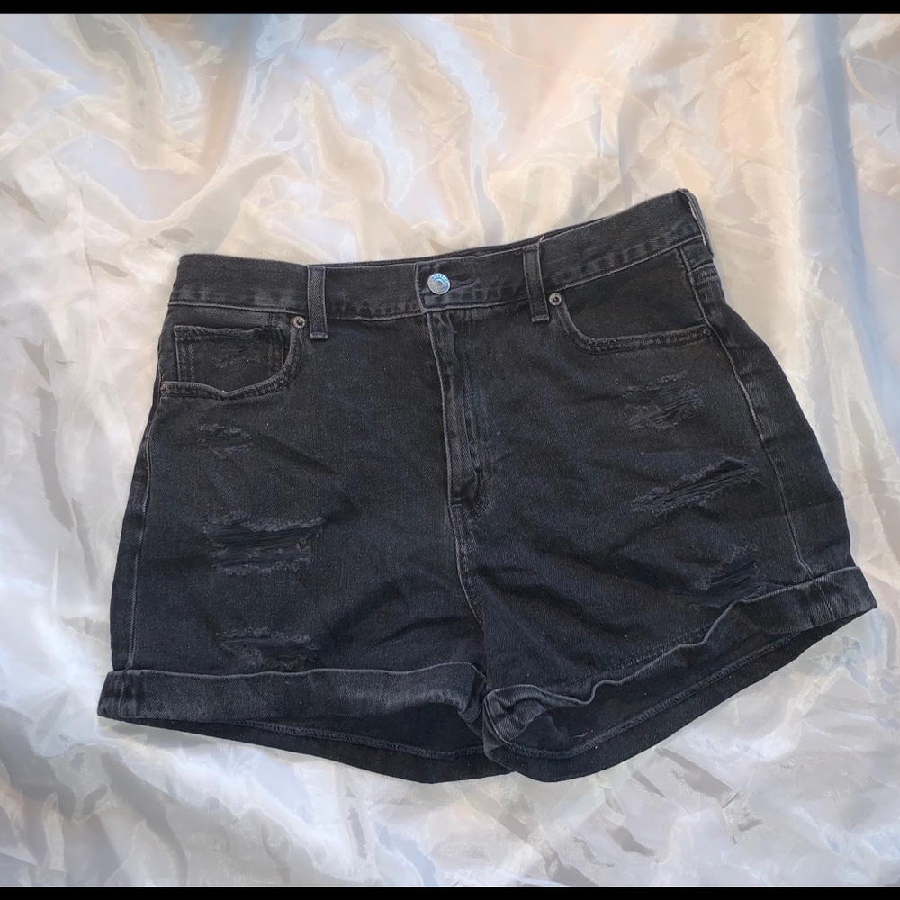 High Waisted American Eagle black denim shorts